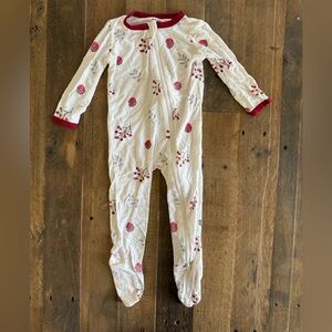 Kyte Baby - Printed Zippered Footie in Holly Berry / 6-12 months